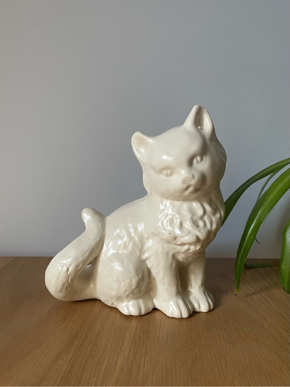 Vintage MCM Haeger Pottery White Ceramic Cat Planter